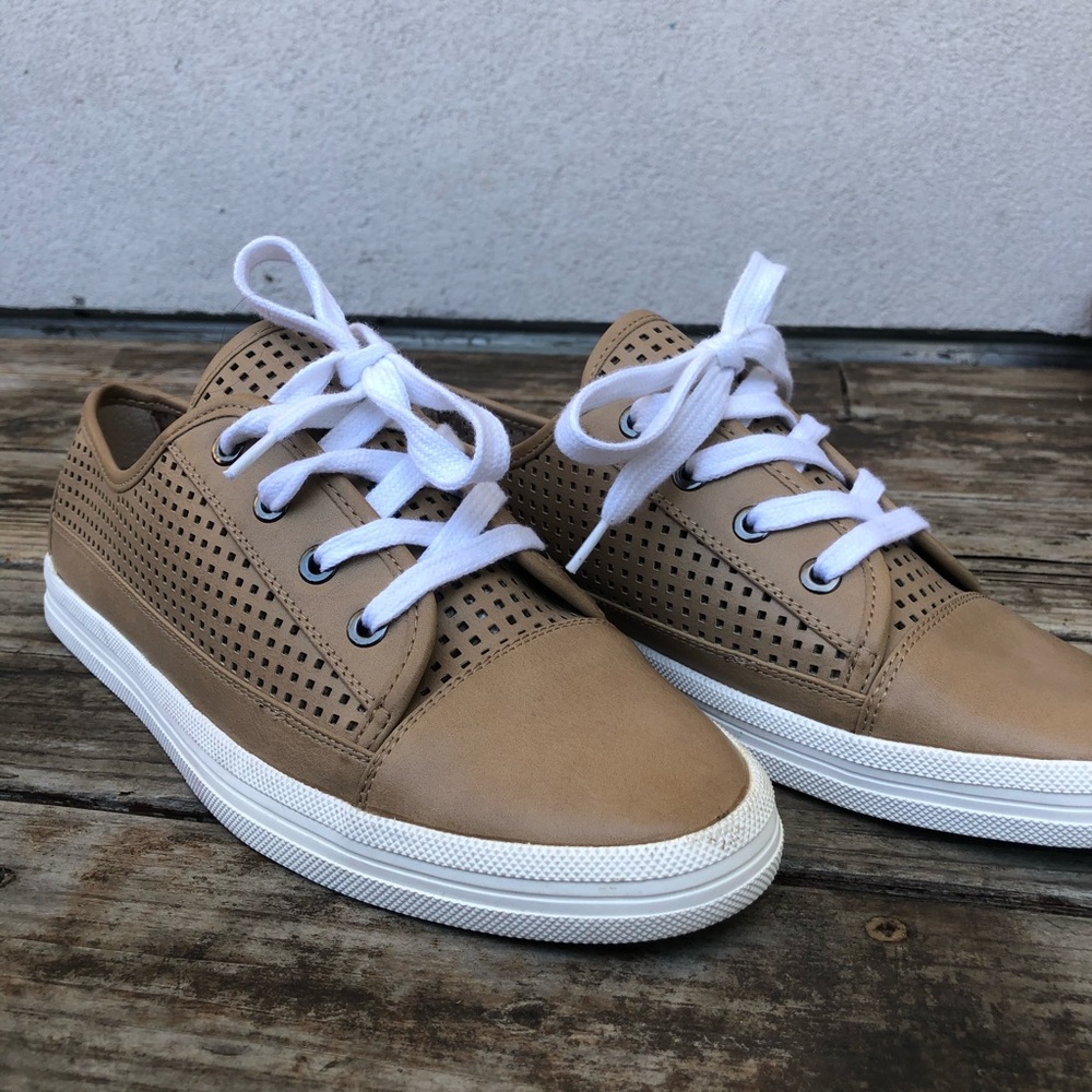 NWOT Calvin Klein Brown Leather Shoes